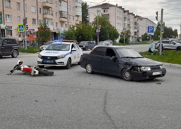 На перекрестке Мира-Пролетарская «десятка» столкнулась с пит-байком