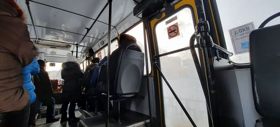 Теперь на автовокзале опровергают информацию о допуске в автобусы по QR-кодам