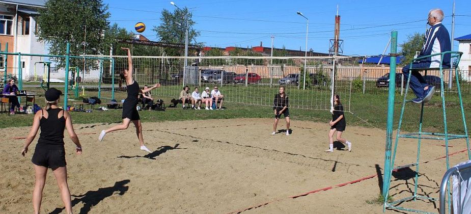 В Карпинске стартовал самый спортивный день в году