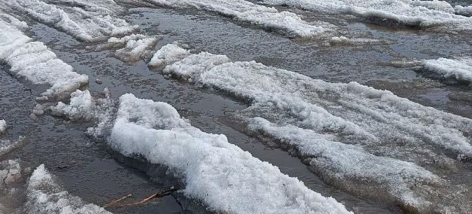 Горожане просят очистить от снега привокзальную территорию у ж\д вокзала