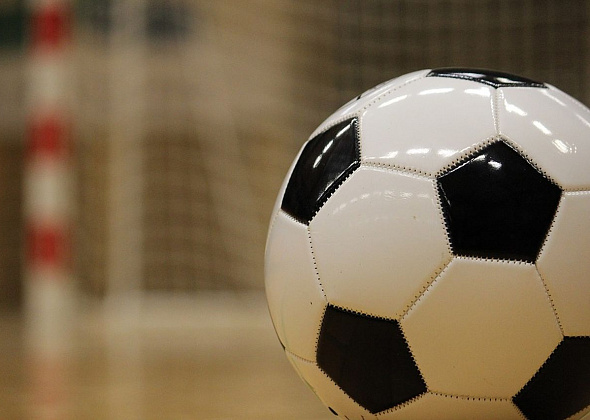 Карпинские футболисты стали победителями турнира "Мяч дружбы"