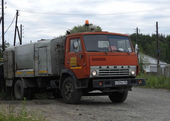 Мэр Карпинска возмущен горожанами, которые кидают мусор в канализацию