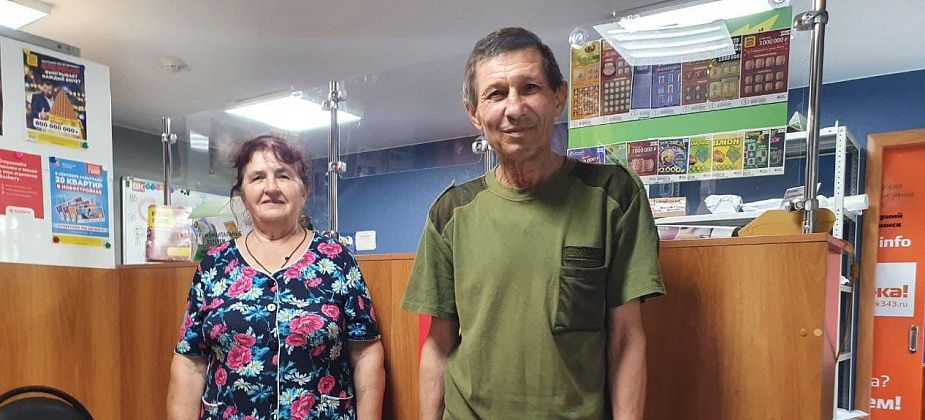 Подписчик «Вечернего Карпинска» выиграл 50 килограмм сахара