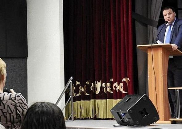 Глава Волчанска рассказал про горячую воду, строительство жилья и нехватку кадров