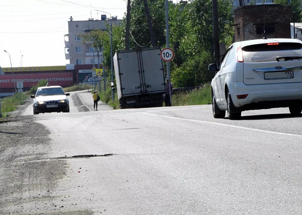 Чиновники прокомментировали отсутствие пешеходного перехода на Первомайской