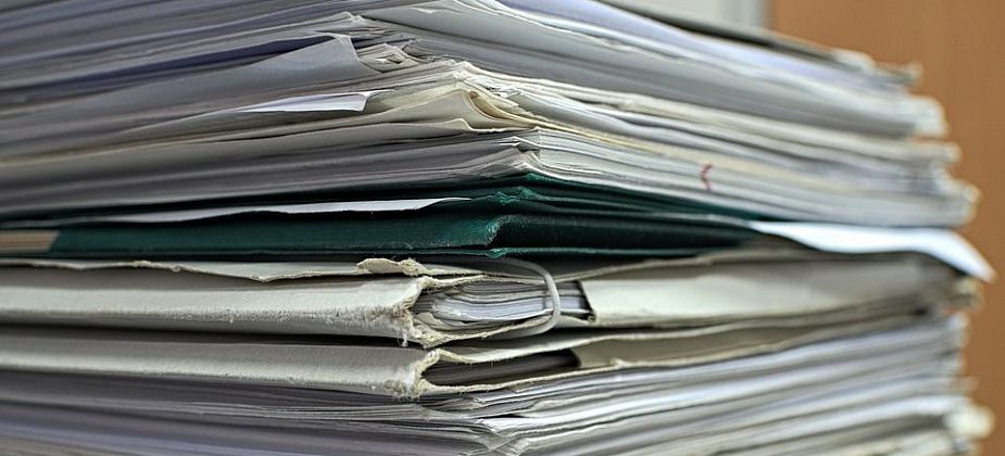 Я пенсионер, хочу обанкротиться. МФЦ отказывает: пенсионерам нельзя. Почему?