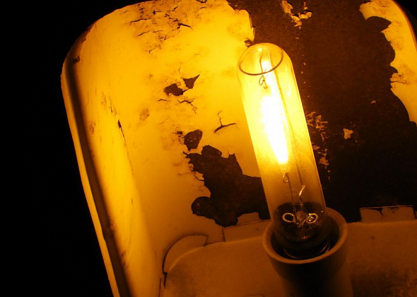 Когда в Карпинске начнут включать уличное освещение по утрам