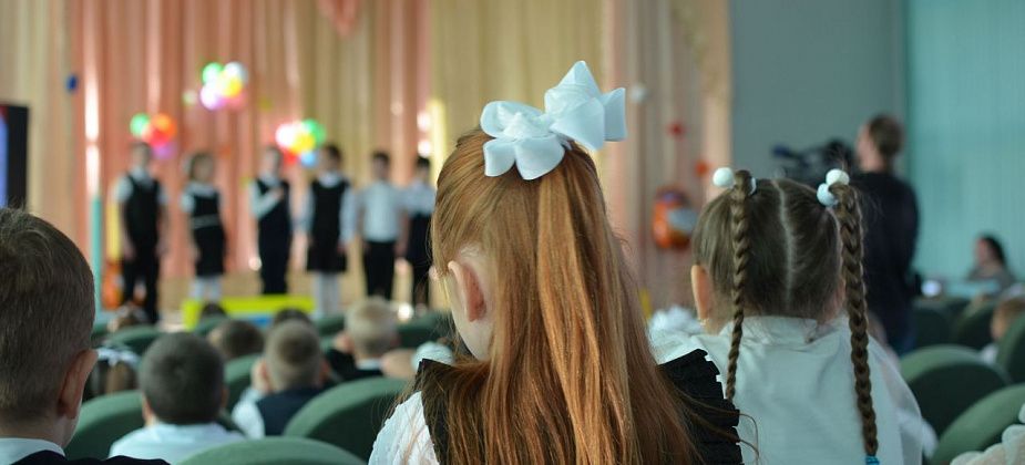 Сотрудники ГАИ «посвятили в пешеходы» учеников школы №6