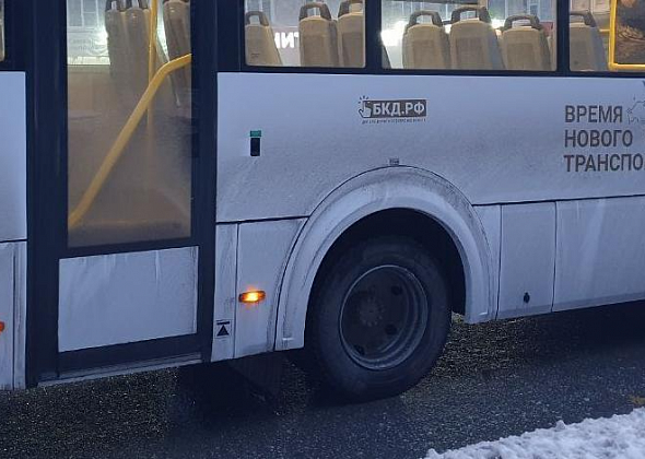 Директор АТП ответила на обвинения в адрес водителя, который якобы не пустил в салон студентов