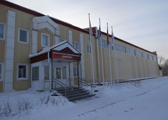 «Газпром» продает спортивную недвижимость в Карпинске. Речь про «половину» ФОКа и клуб на Уральской