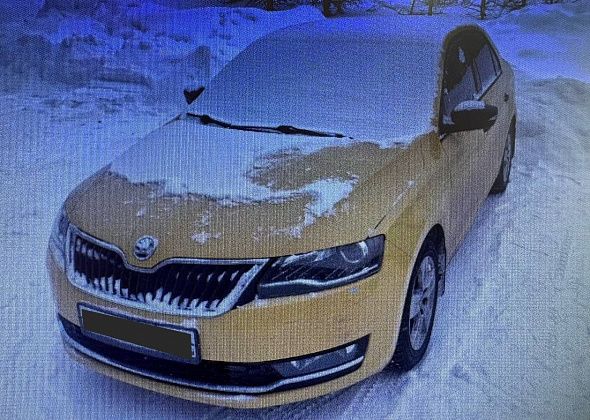 Сотрудники ГАИ ищут очевидцев ДТП, виновник которого скрылся с места происшествия