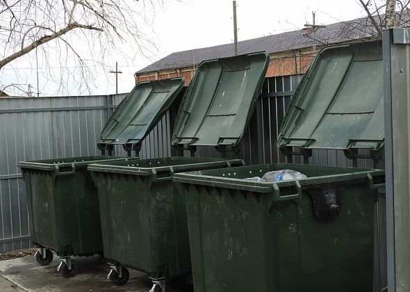 Карпинск закупает металлические контейнеры для мусора. От пластиковых отказались 