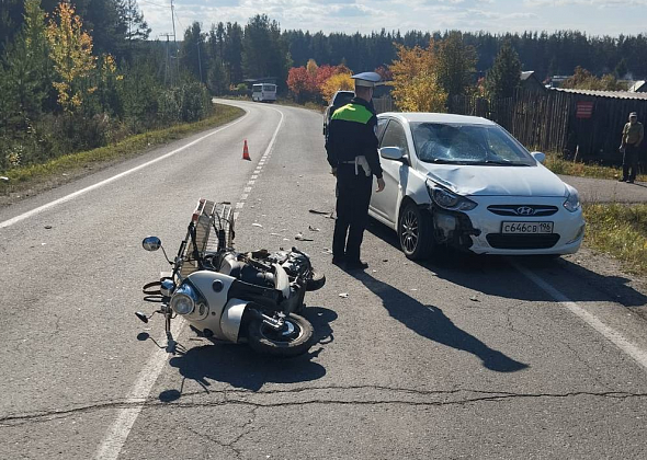 Между Карпинском и Веселовкой иномарка столкнулась со скутером