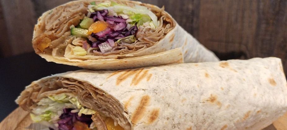 Шаурма не вредный фастфуд – а полезный перекус: эксперт о популярном блюде 