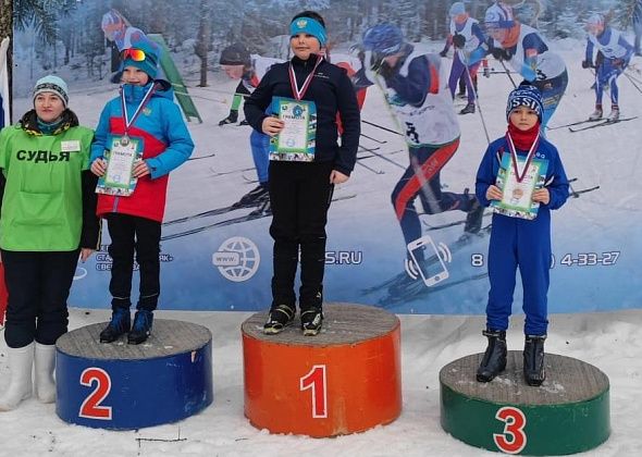 Карпинские спортсмены заняли 12 призовых мест на первенстве, посвященном закрытию лыжного сезона