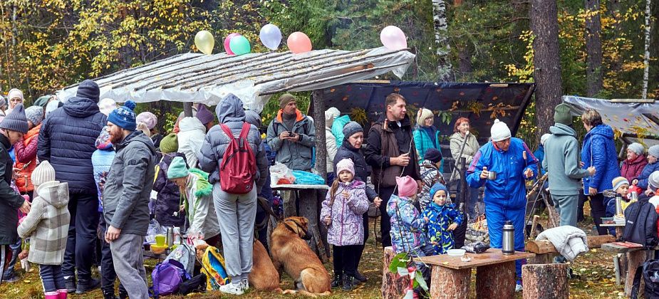 Карпинских пенсионеров приглашают на «Осеннюю прогулку». Количество мест ограничено