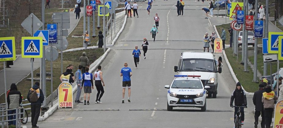 От площади до площади: дистанция легкоатлетической эстафеты на 9 Мая стала еще короче