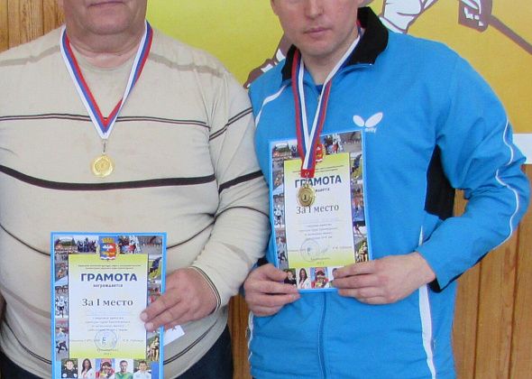 Карпинские теннисисты стали чемпионами областных соревнований