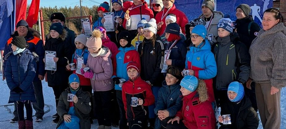 В Карпинске прошли лыжные гонки, посвященные памяти погибших спасателей