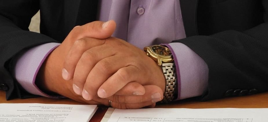 Карпинские чиновники придумали для себя премию «за особо важные задания»