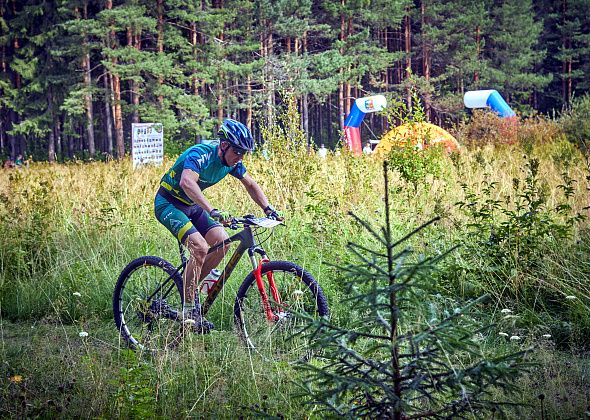 Карпинский спортсмен выступил на всероссийской велогонке
