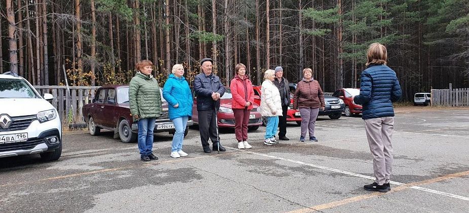 Медленно, но верно. В Карпинске прошли соревнования для пенсионеров-автолюбителей