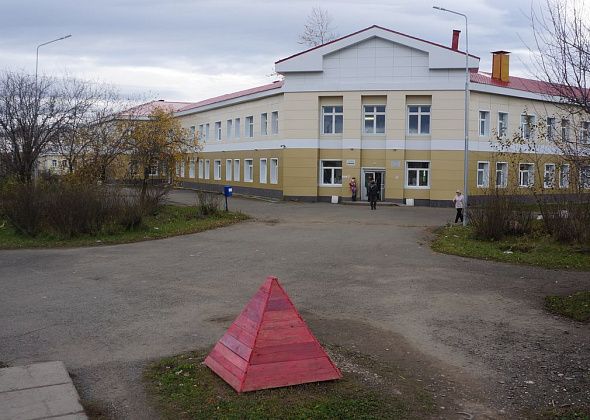 Главврач ЦРБ Евгений Штах назвал причины и результаты слияния больниц Карпинска и Волчанска