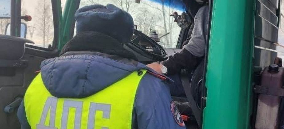 Сотрудники ГАИ проведут рейды по большегрузам
