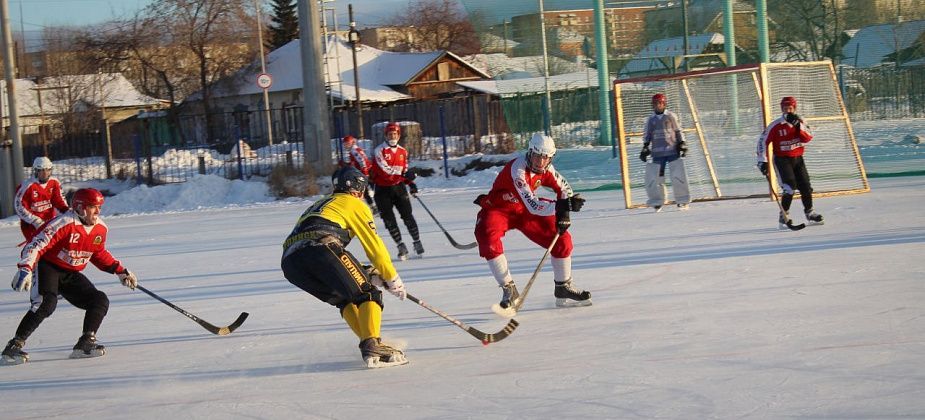 Взрослый «Спутник» победил команду «Металлург» со счетом 1:6