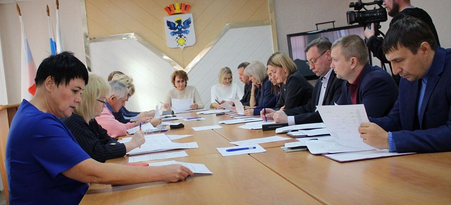 В Карпинске утвердили местную единовременную выплату для семей погибших в спецоперации