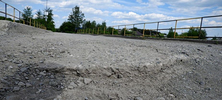 Директор «УКХ» прокомментировал ситуацию с мостом на улице Республики