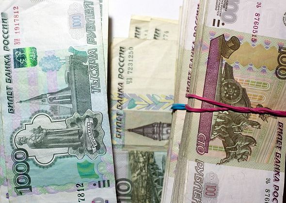 Сколько свердловчан зарабатывают больше миллиона рублей в месяц
