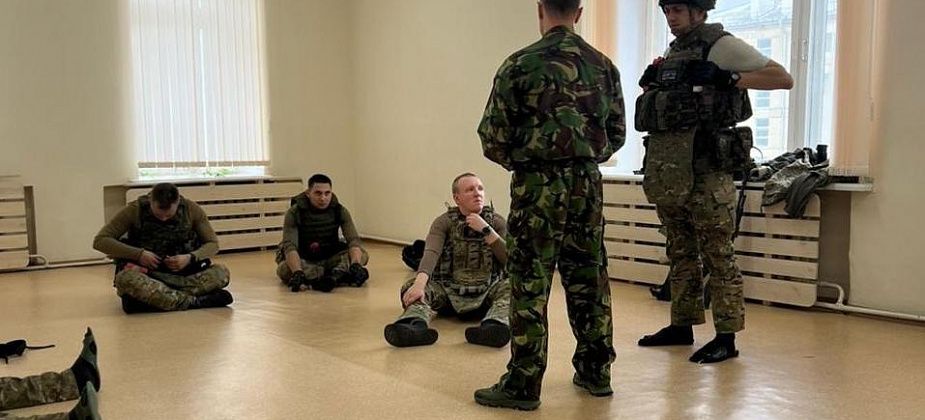 В Карпинске прошел семинар для школьников по оказанию первой помощи «в условиях современного боя»