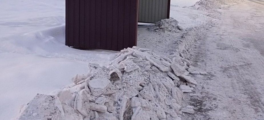 Горожанин остался недоволен последствиями работы грейдера на остановке по Пролетарской