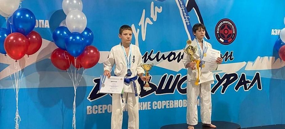 Юный карпинец взял «серебро» на Всероссийских соревнованиях по карате