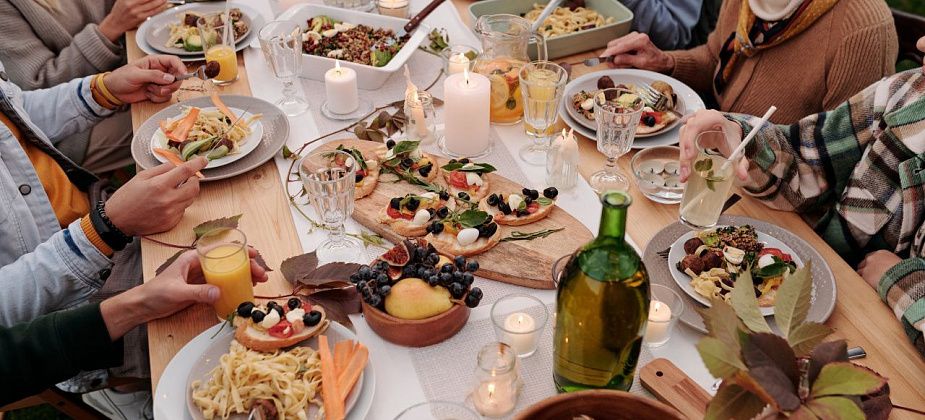  Сколько «проживет» новогодний стол? 