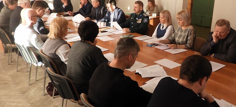 7 из 19 депутатов городской Думы имеют годовой доход более миллиона рублей (инфографика)