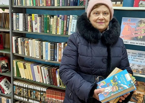 Карпинцы подарили библиотеке более 450 книг