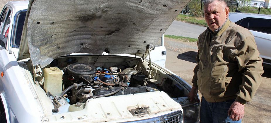 Пожилой водитель остался недоволен обслуживанием в местном автосервисе