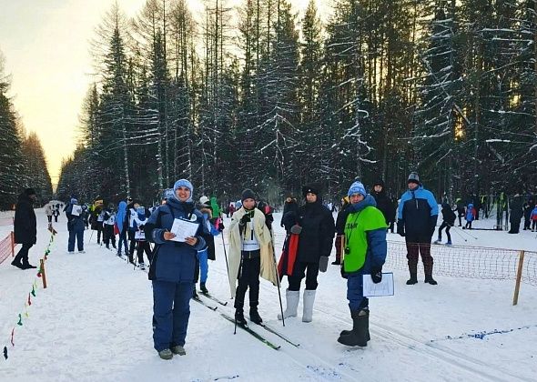 Карпинские лыжники привезли из Североуральска более 20 медалей