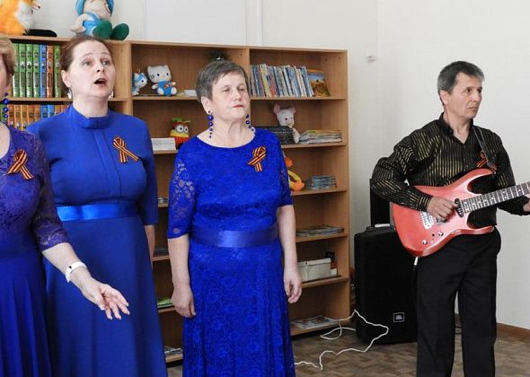 Карпинский коллектив «Алтын ай» провел концерт в память о казненном фашистами татарском поэте