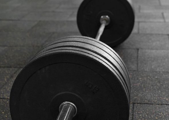 Непрерывная серия упражнений со штангой