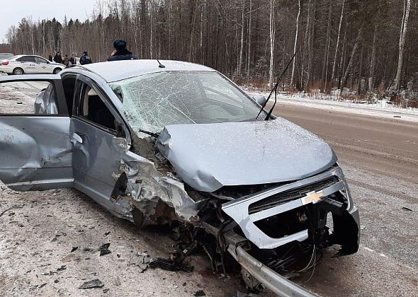 В ГИБДД рассказали подробности аварии, где у машины вылетел двигатель