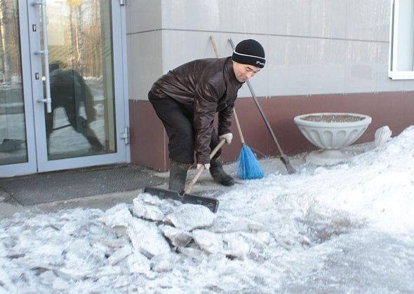 За уборку тротуаров и пешеходных зон будет отвечать местный предприниматель Андрей Боровиков